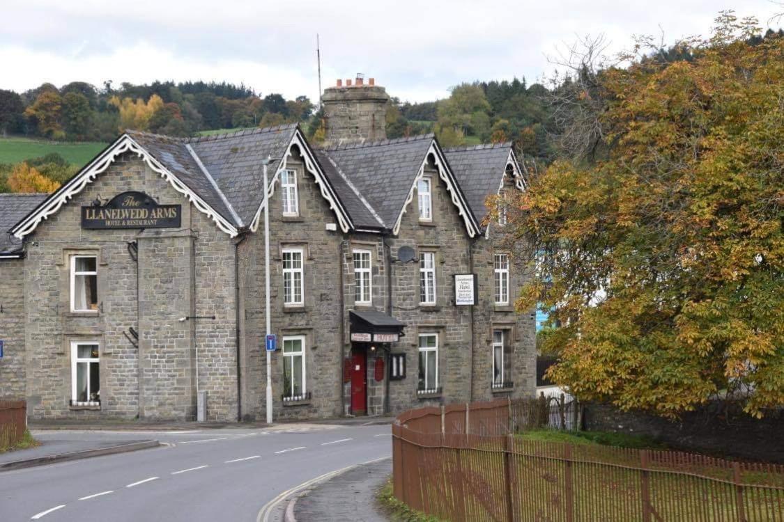 The Llanelwedd Arms Hotel บลิตธ์เวลส์ ภายนอก รูปภาพ