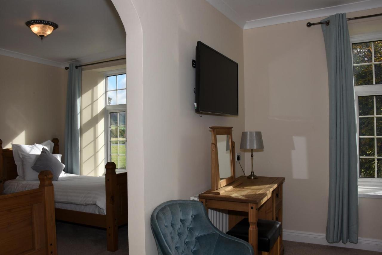 The Llanelwedd Arms Hotel บลิตธ์เวลส์ ภายนอก รูปภาพ