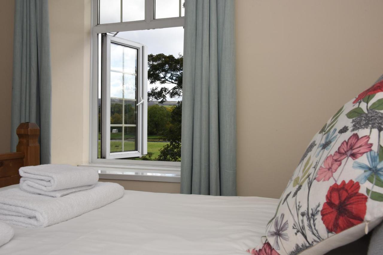 The Llanelwedd Arms Hotel บลิตธ์เวลส์ ภายนอก รูปภาพ