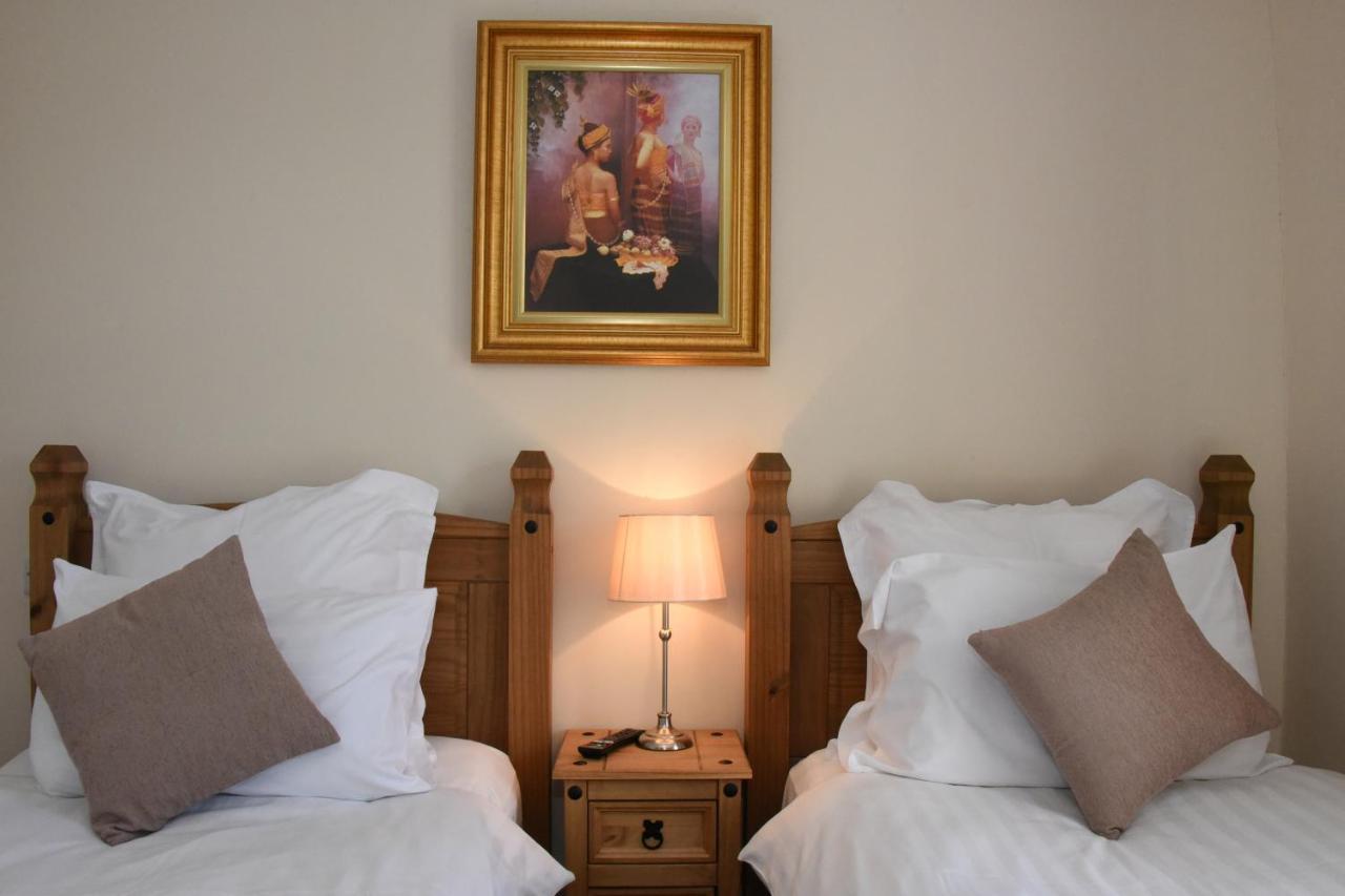 The Llanelwedd Arms Hotel บลิตธ์เวลส์ ภายนอก รูปภาพ