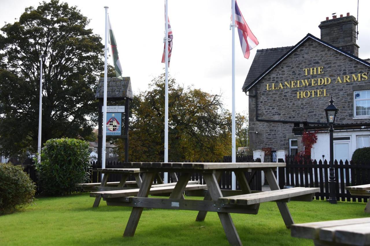 The Llanelwedd Arms Hotel บลิตธ์เวลส์ ภายนอก รูปภาพ