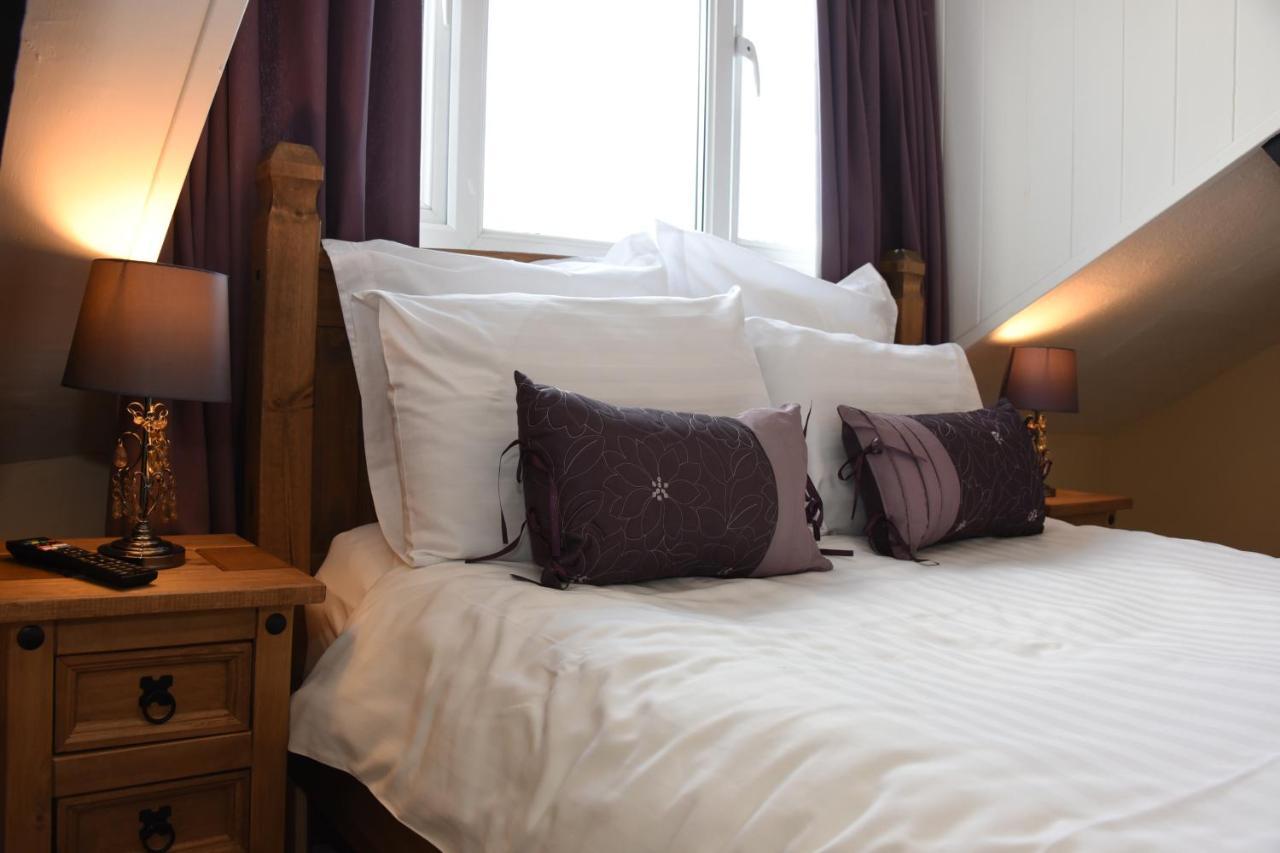 The Llanelwedd Arms Hotel บลิตธ์เวลส์ ภายนอก รูปภาพ
