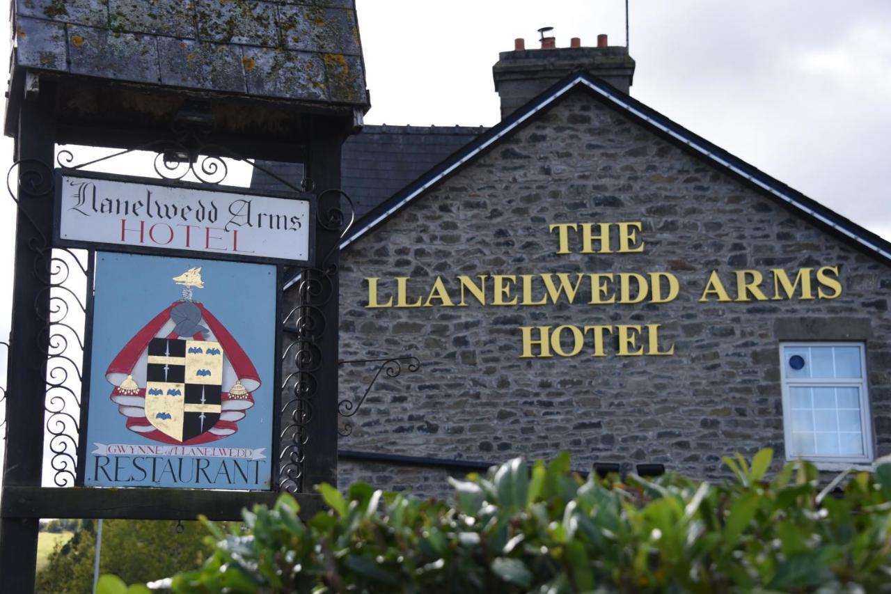 The Llanelwedd Arms Hotel บลิตธ์เวลส์ ภายนอก รูปภาพ